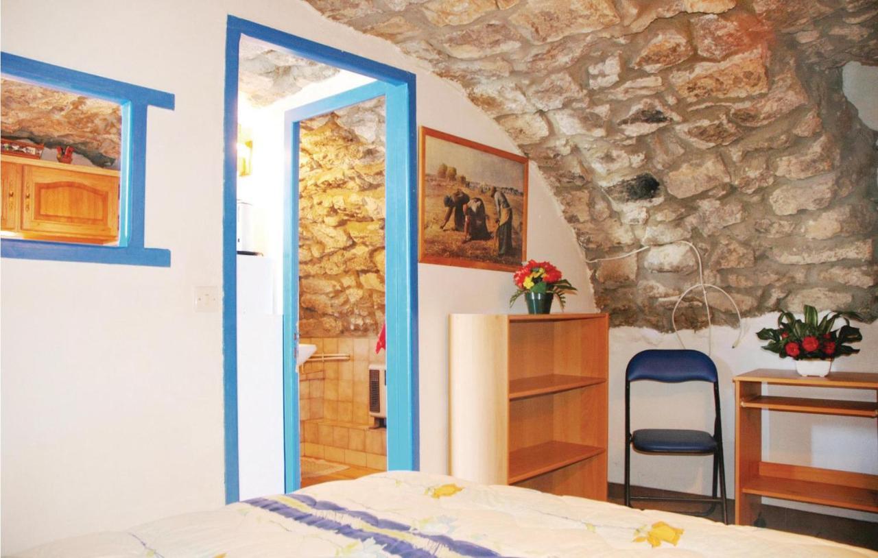 1 Bedroom Nice Apartment In La Beaume Labeaume Exterior photo